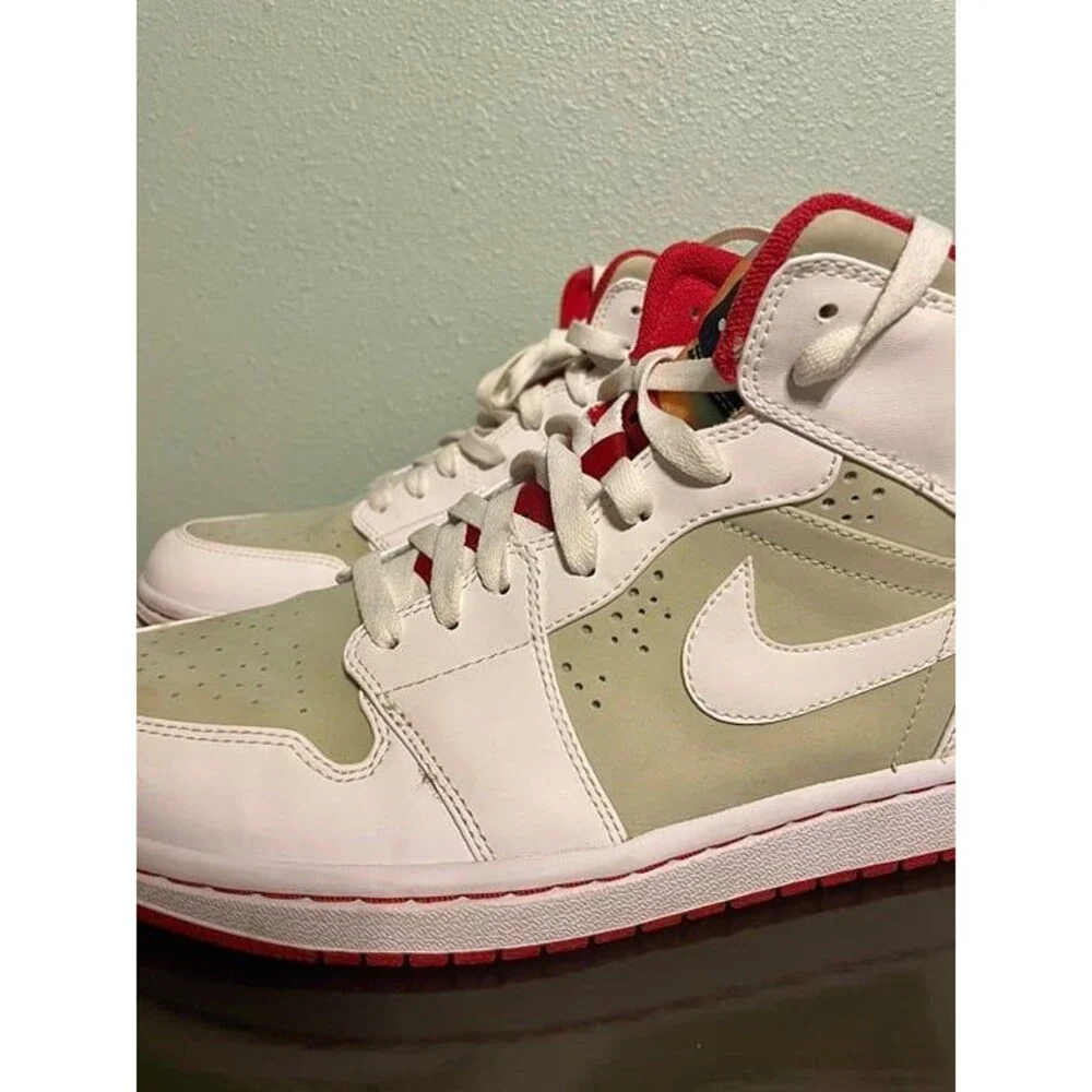 Jordan 1 Hare size 10.5 Men's Shoes Used 374454 011